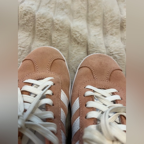 Adidas Women’s VLCourt 3.0 Lace Up Sneakers 6.5 - Picture 9 of 10